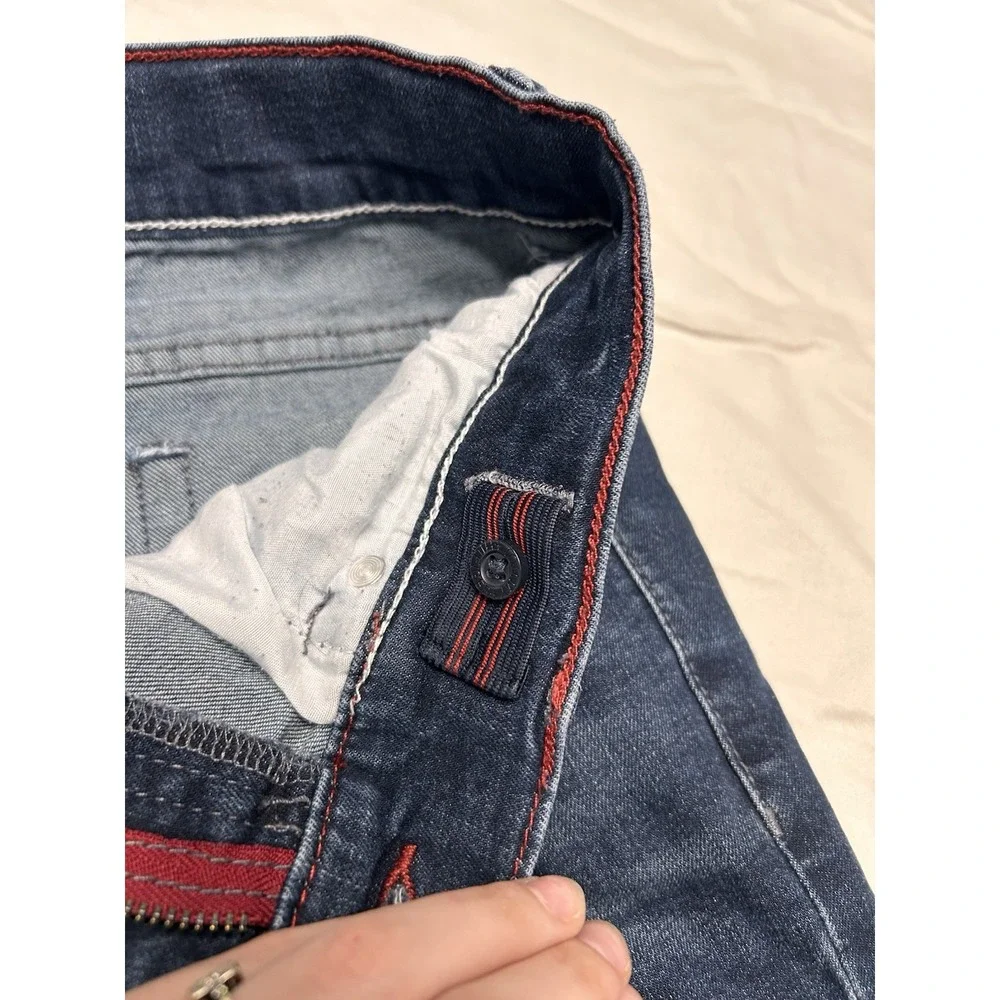 Tommy Hilfiger these tommy